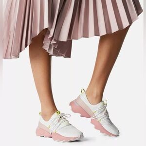 Sorel White and Pink Kinetic Impact Lace Sneakers Size 8.5